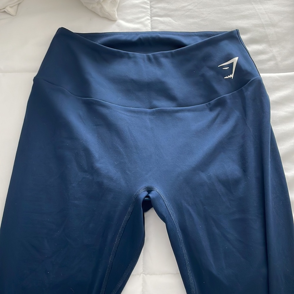 Gym Shark Legging Bundle (Light Purple & Navy) - Picture 6 of 8